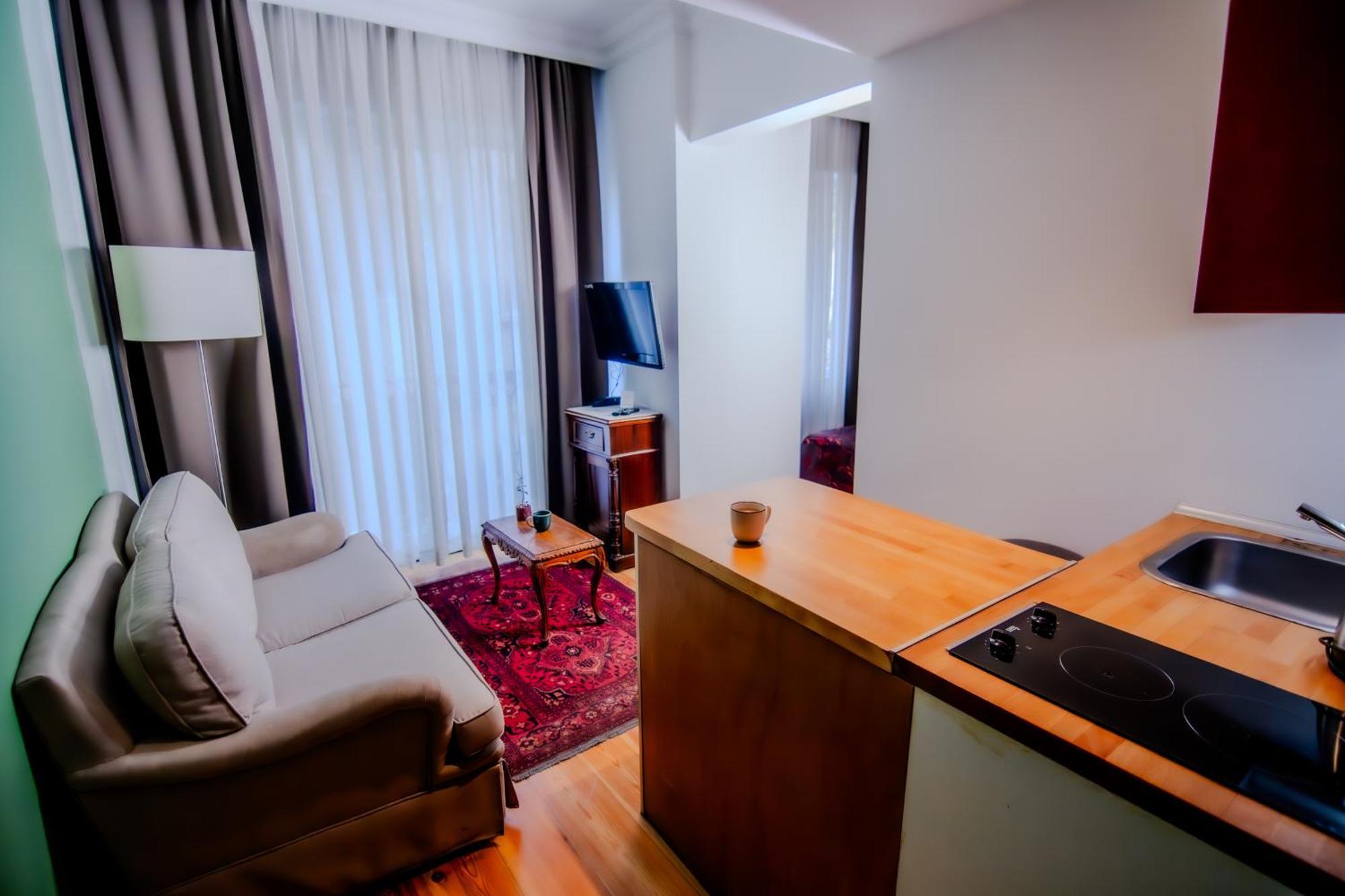 No11 & İstanbul