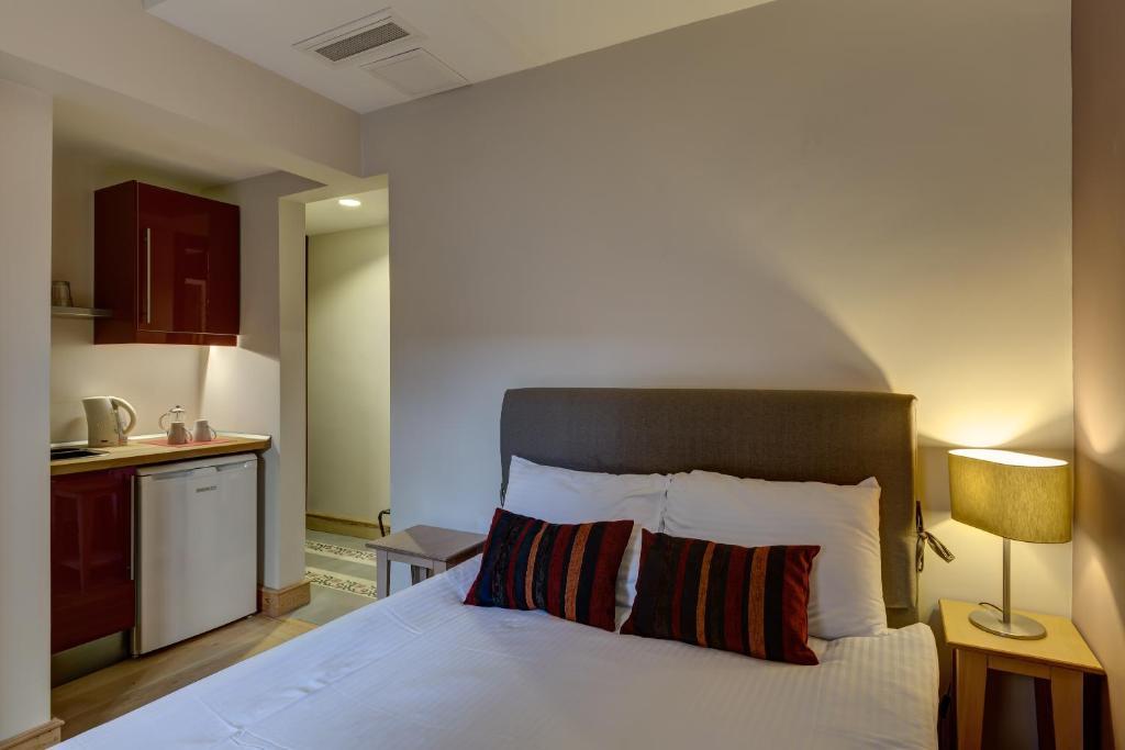 Apart Otel No11 & 4*